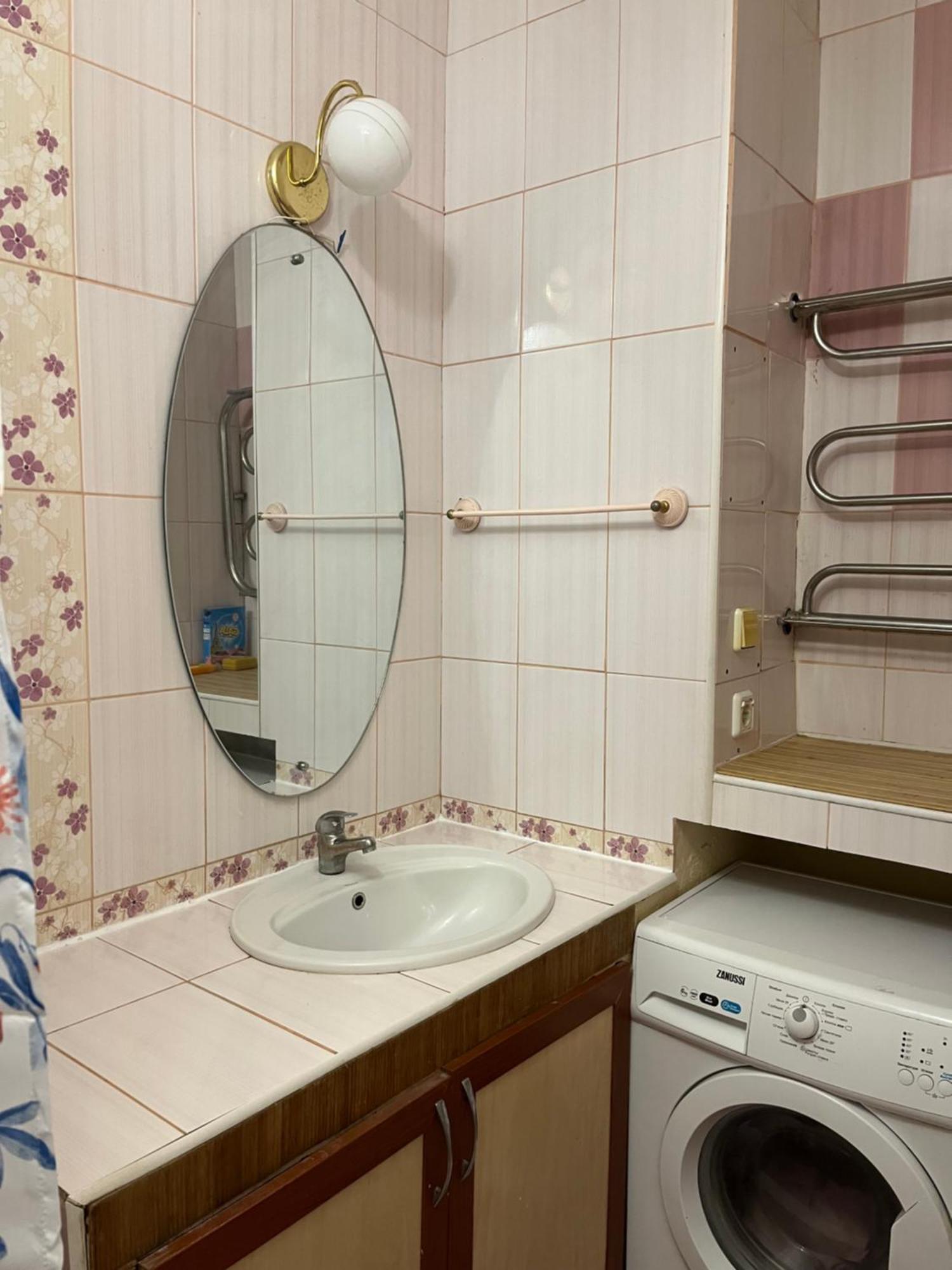 Ararat-Osokorki Hostel Kiev Luaran gambar