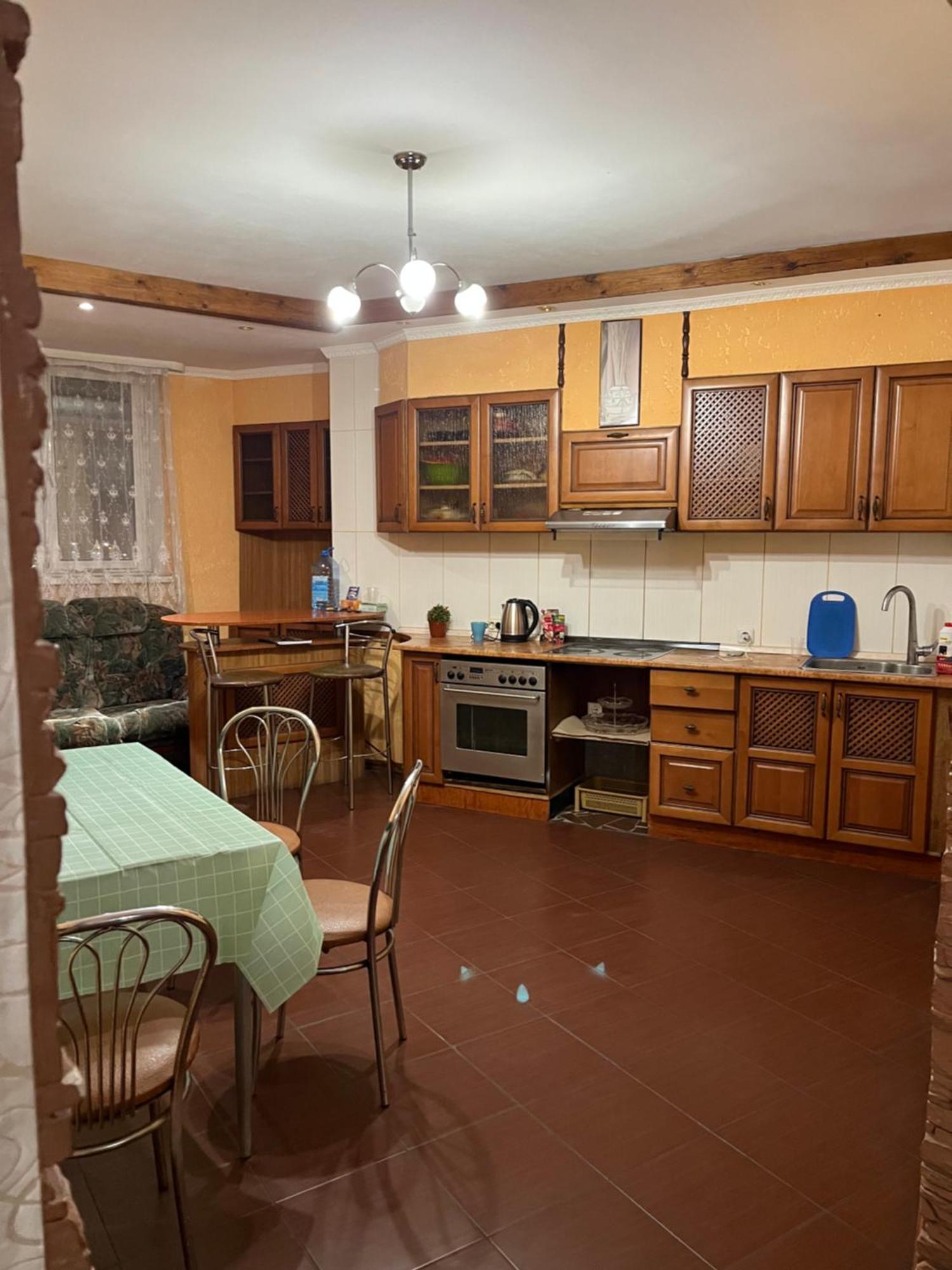 Ararat-Osokorki Hostel Kiev Luaran gambar